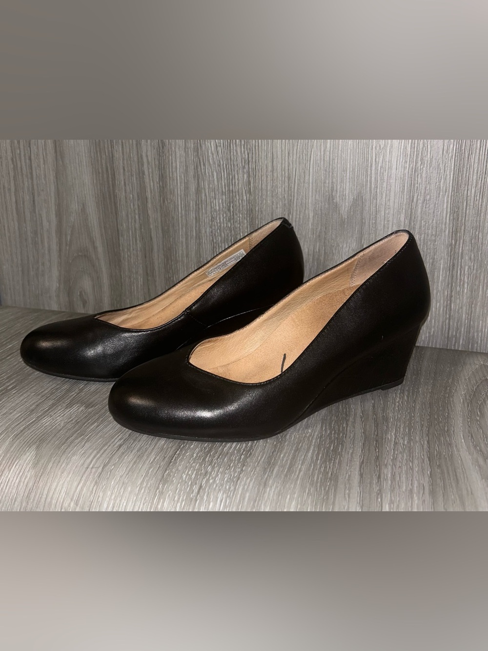 Vionic Black Wedge Pumps 7 Women's Comfort Heels Antonia
